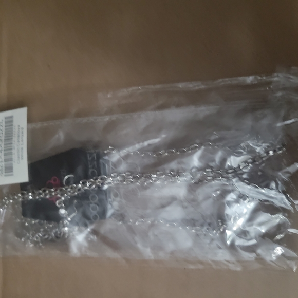 Elegant Silver Pendant Necklace - Picture 2 of 3